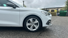 SEAT Leon 1.0 eTSI FR 5dr DSG Petrol Hatchback